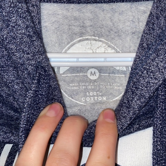 Alberta Strong hoodie - Picture 4 of 4